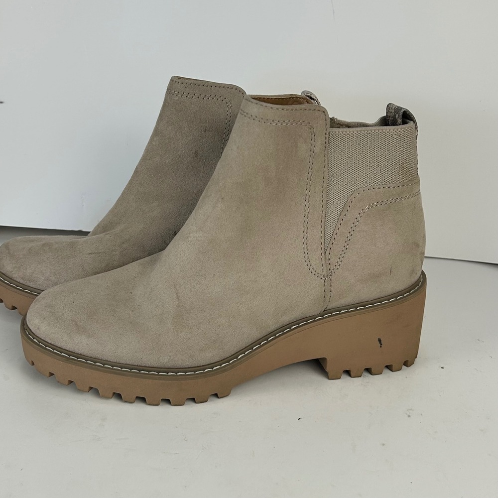 Universal Thread Womens Taupe Suede Lug Sole Platform Ankle Boots Size 8.5 - Picture 2 of 8